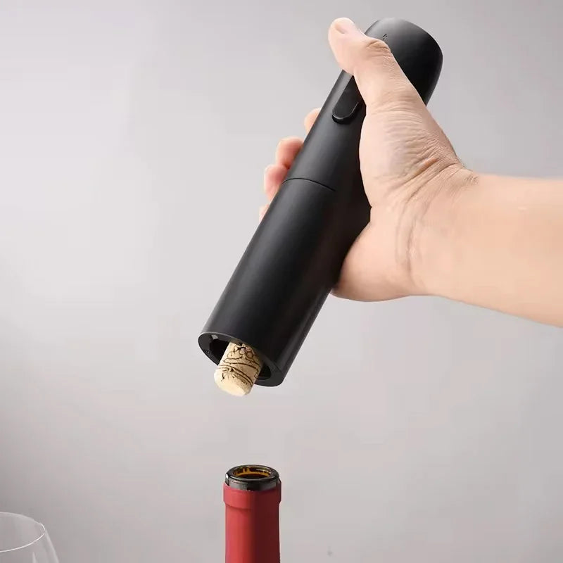 One-Touch Electric Wine Opener 
4-in-1 Rechargeable Set